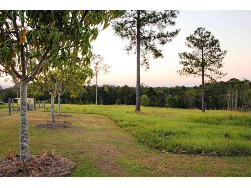 13 Kiaka Road, Lagoon Pocket QLD 4570