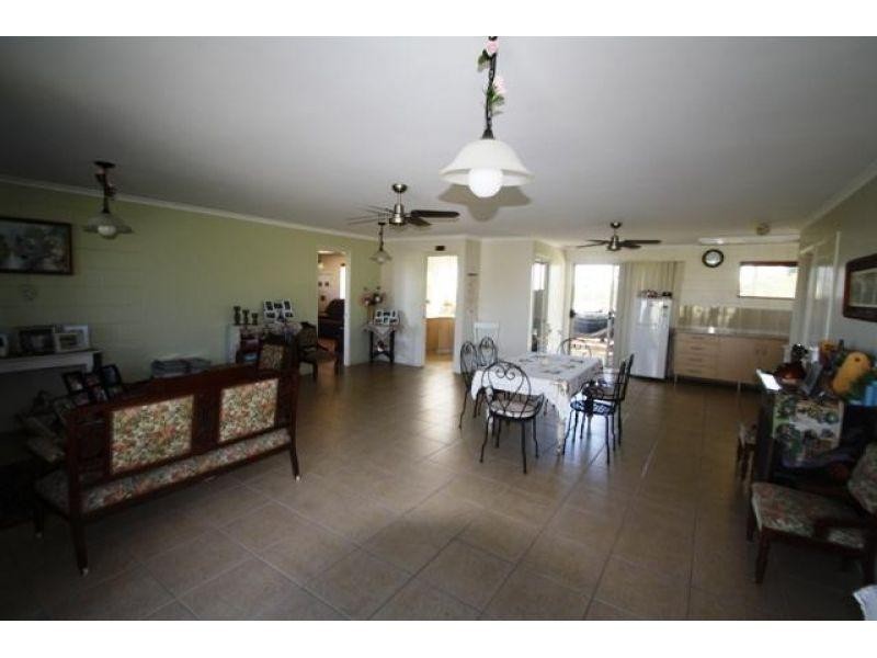 111 Rammutt Road, Chatsworth QLD 4570