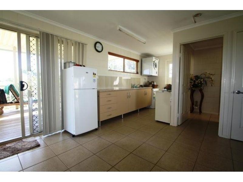 111 Rammutt Road, Chatsworth QLD 4570