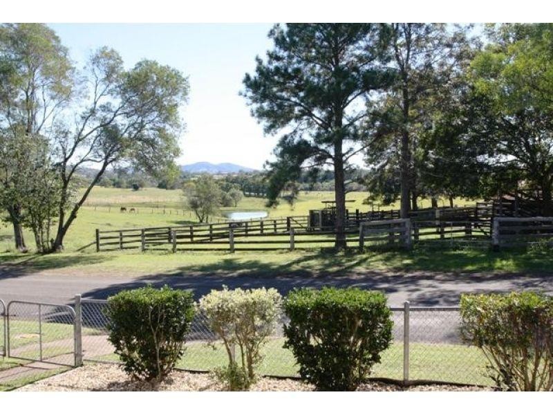 4A Stumm Road, Southside QLD 4570