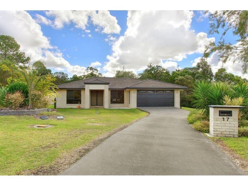 17  Haven Street, Southside QLD 4570