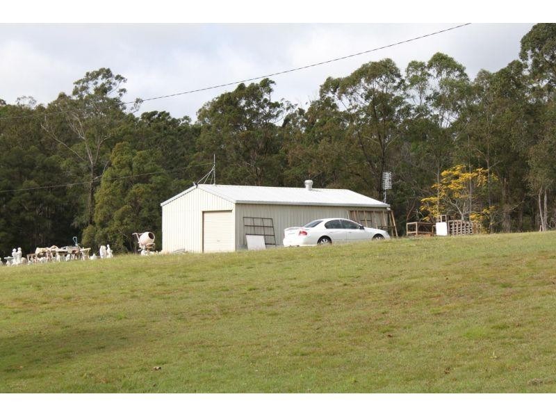 30  Gum Tree Road, Araluen QLD 4570