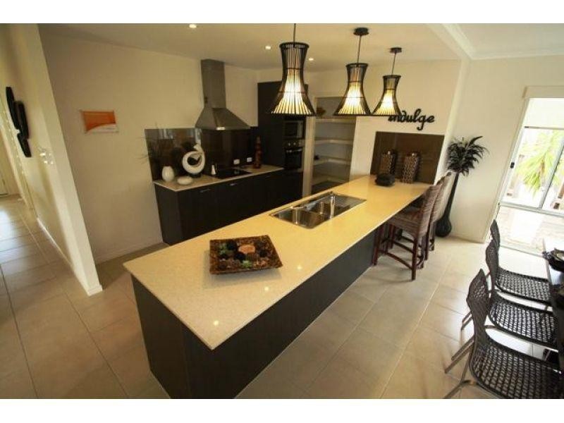 24 Majestic Place, Jones Hill QLD 4570