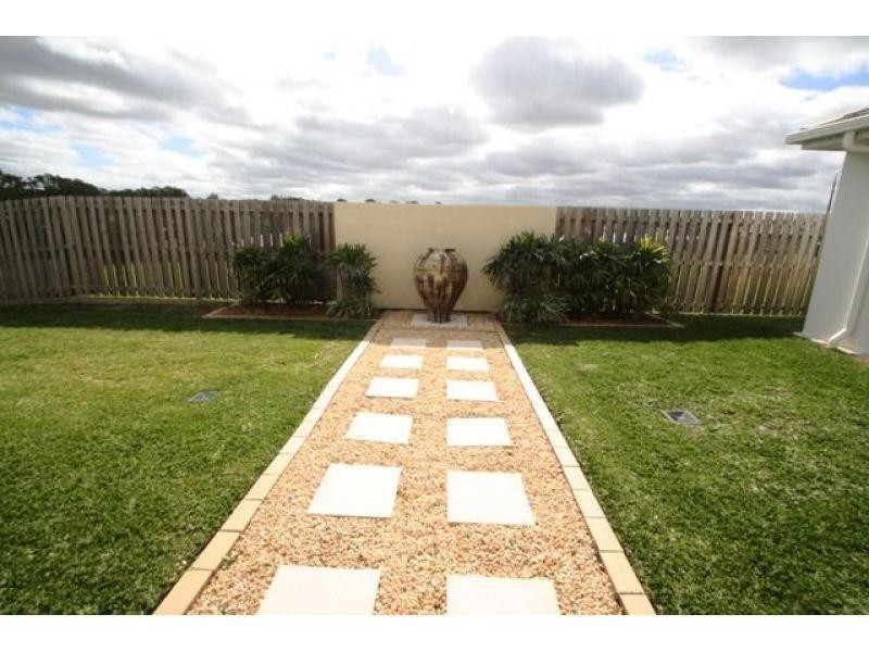 24 Majestic Place, Jones Hill QLD 4570