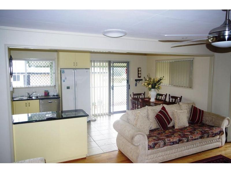 12 Browns Road, Victory Heights QLD 4570