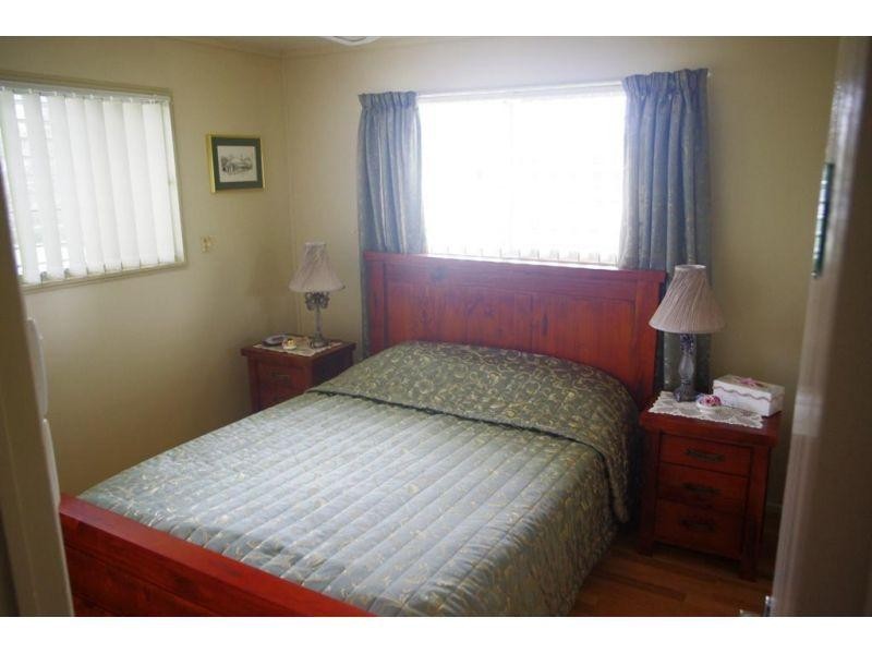 12 Browns Road, Victory Heights QLD 4570