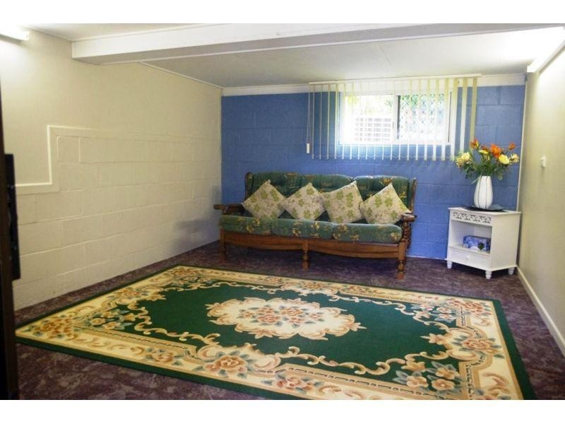 12 Browns Road, Victory Heights QLD 4570