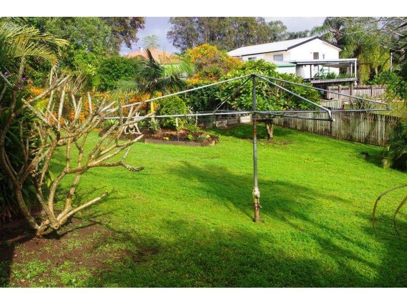 12 Browns Road, Victory Heights QLD 4570