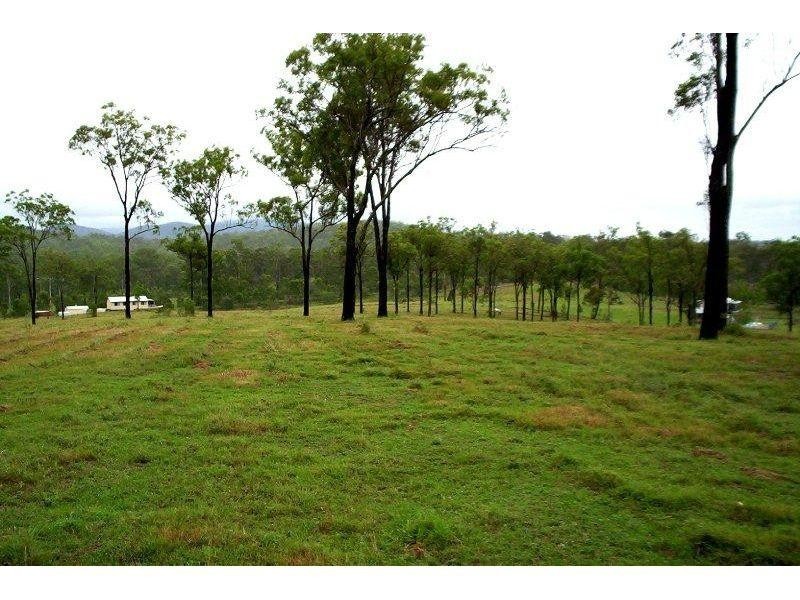 8 Andrews Road, Woolooga QLD 4570