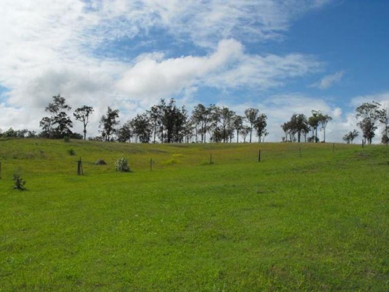 8 Andrews Road, Woolooga QLD 4570