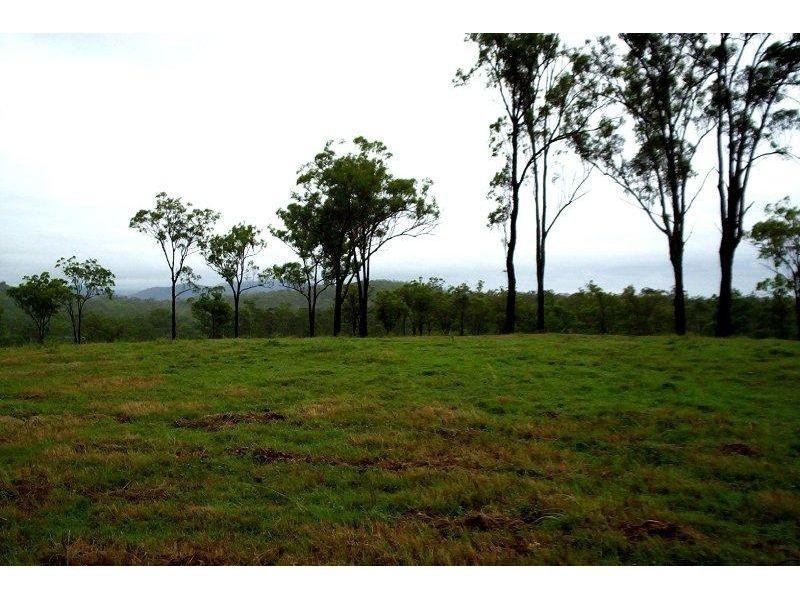 8 Andrews Road, Woolooga QLD 4570