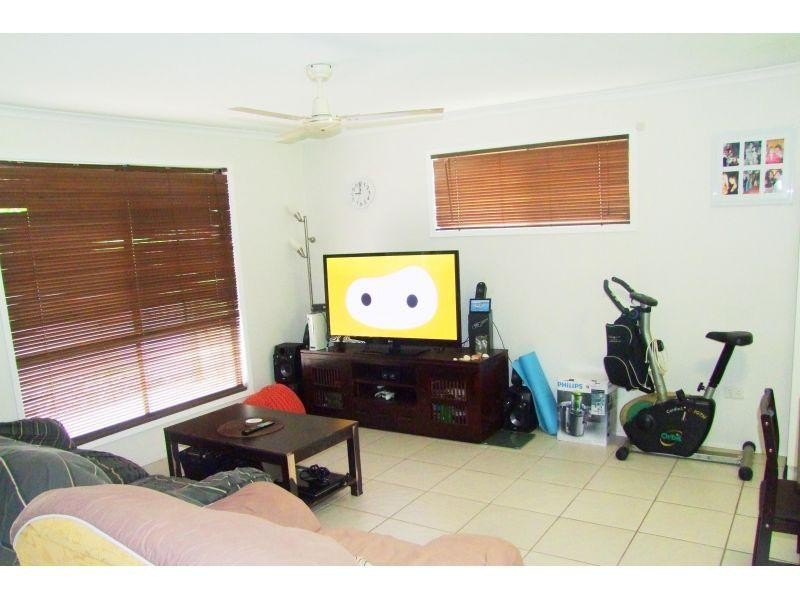 16 Grandis St, Victory Heights QLD 4570