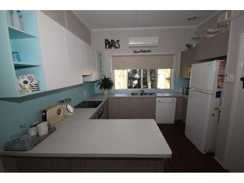 9 Carrington Av, Gympie QLD 4570
