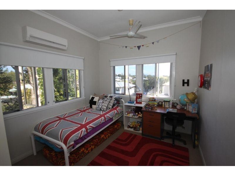 9 Carrington Av, Gympie QLD 4570