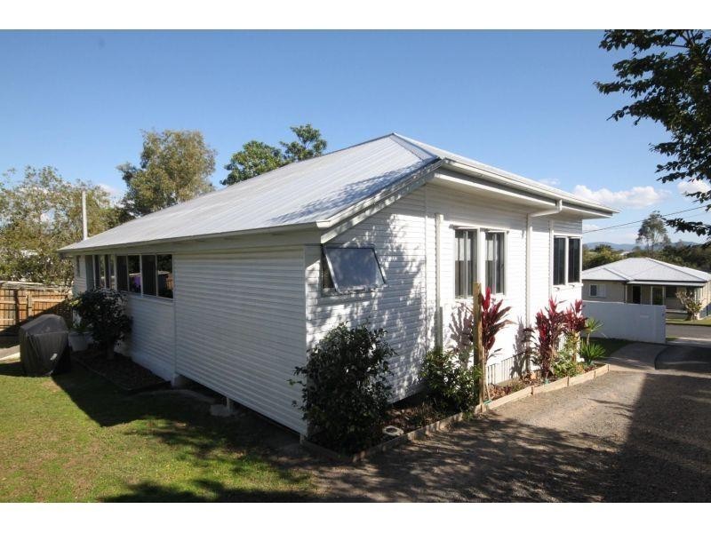 9 Carrington Av, Gympie QLD 4570