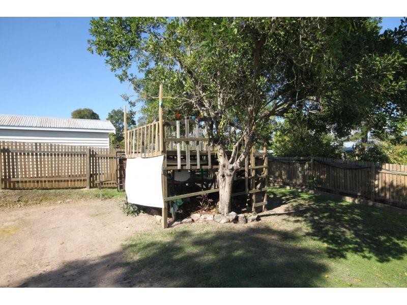 9 Carrington Av, Gympie QLD 4570