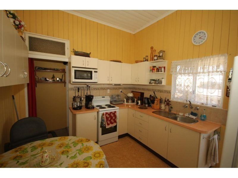 13 Red Hill Road, Gympie QLD 4570