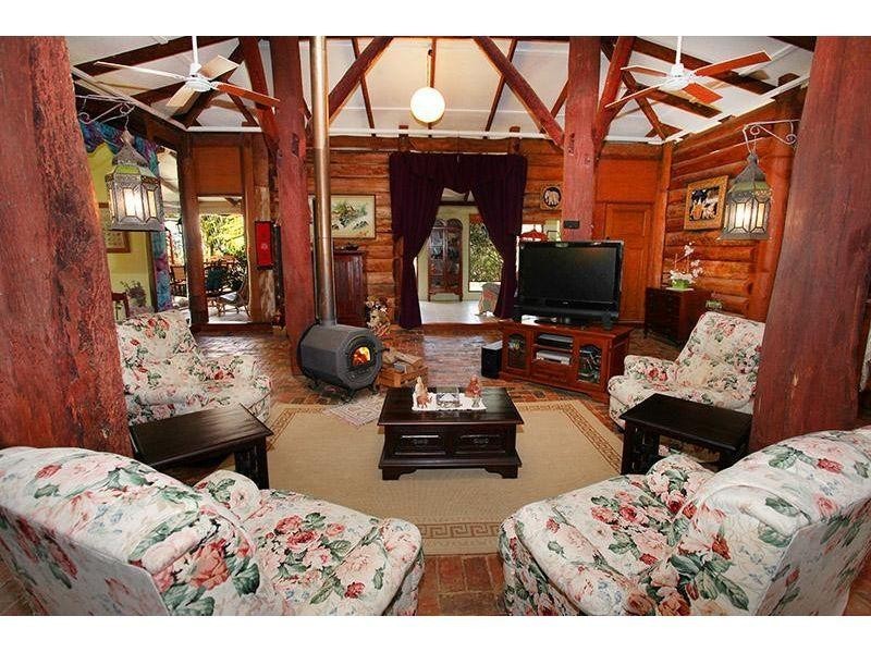 118  Hartwig Road, Mothar Mountain QLD 4570