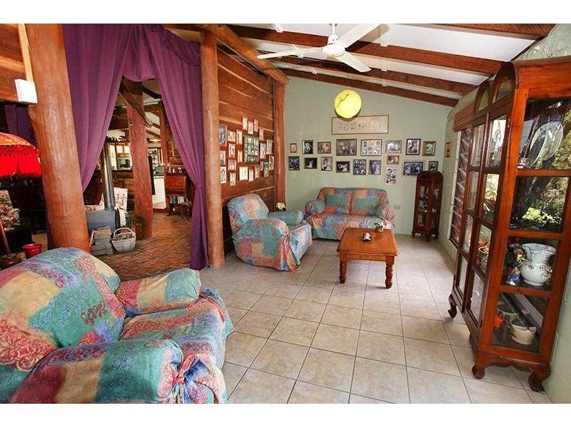 118  Hartwig Road, Mothar Mountain QLD 4570