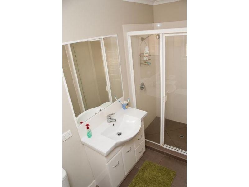 60 Bushland Drive, Southside QLD 4570