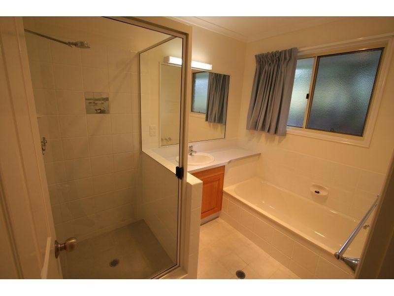 10 Federation Court, Southside QLD 4570