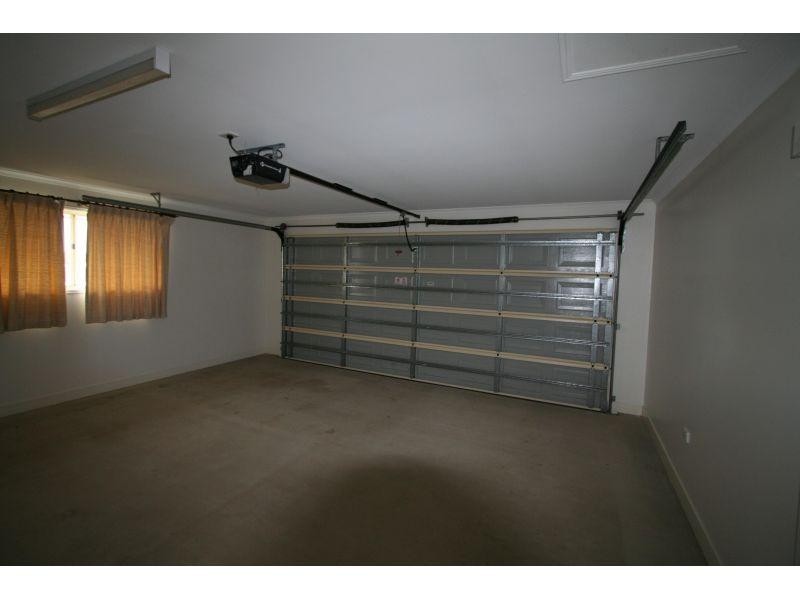 10 Federation Court, Southside QLD 4570