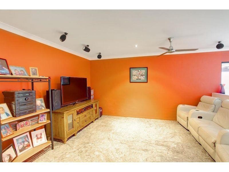 117 Horton Rd, Chatsworth QLD 4570