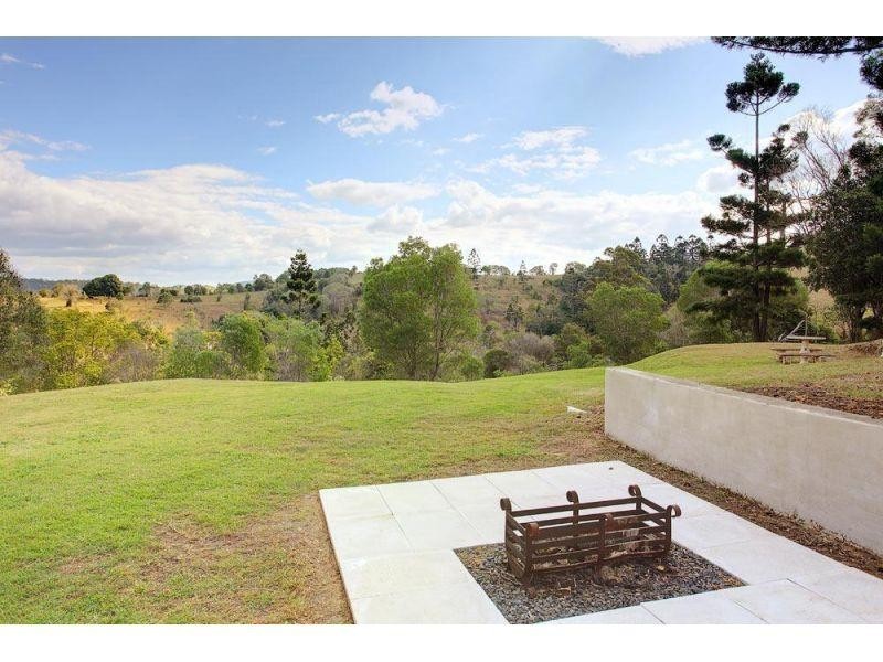 117 Horton Rd, Chatsworth QLD 4570