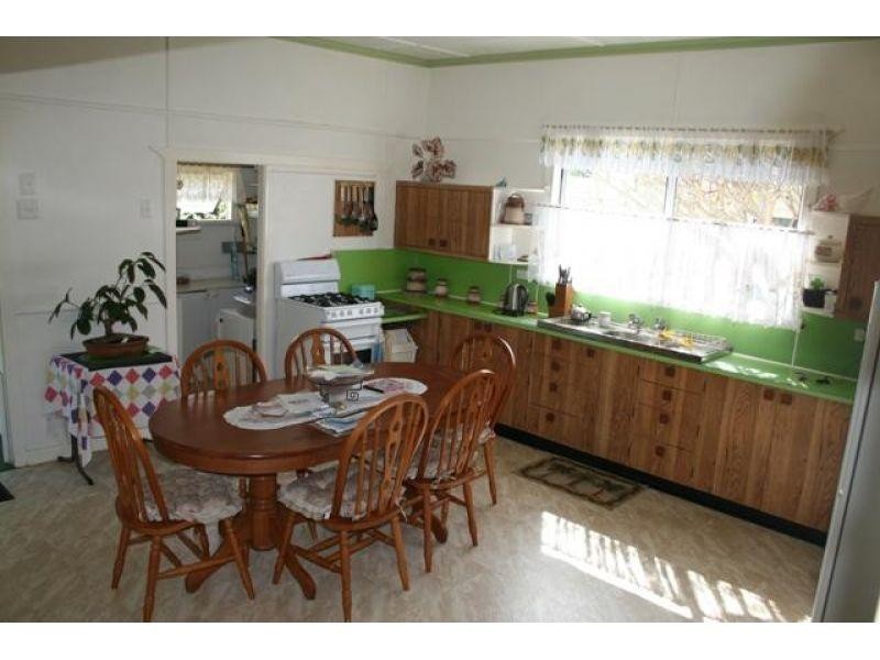 27 Stephen Street, Kandanga QLD 4570