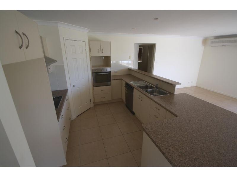 4 Oxley Crt, Southside QLD 4570