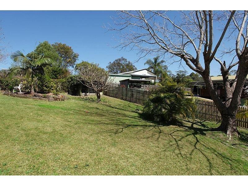 12 Browns Road, Victory Heights QLD 4570