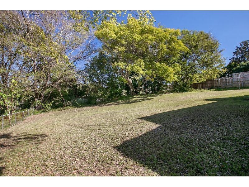 49 Hilton Rd, Gympie QLD 4570