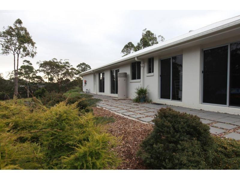 17 Duffy Court, Southside QLD 4570