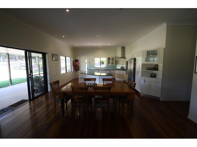 371 Neusavale Road, Wolvi QLD 4570