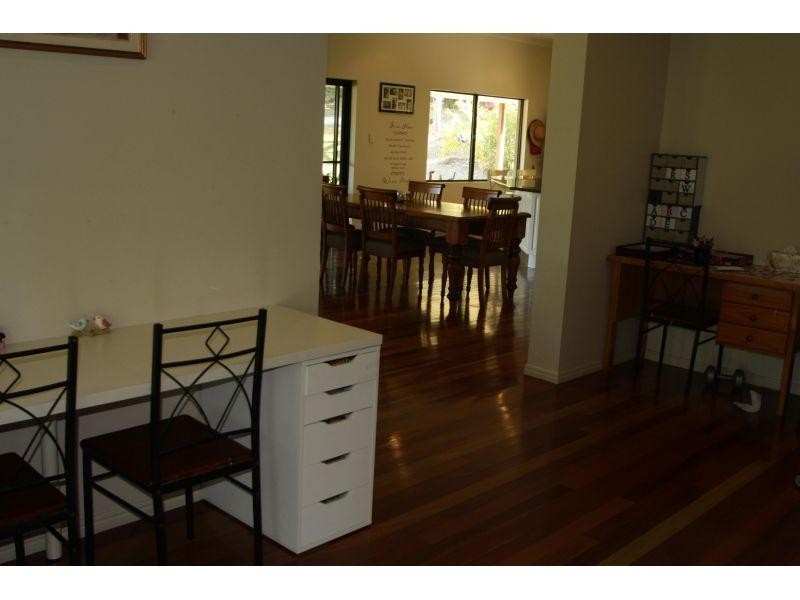 371 Neusavale Road, Wolvi QLD 4570