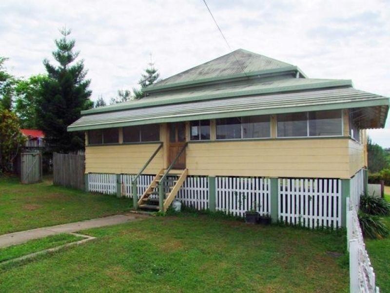 24 Hughes Tce, Gympie QLD 4570