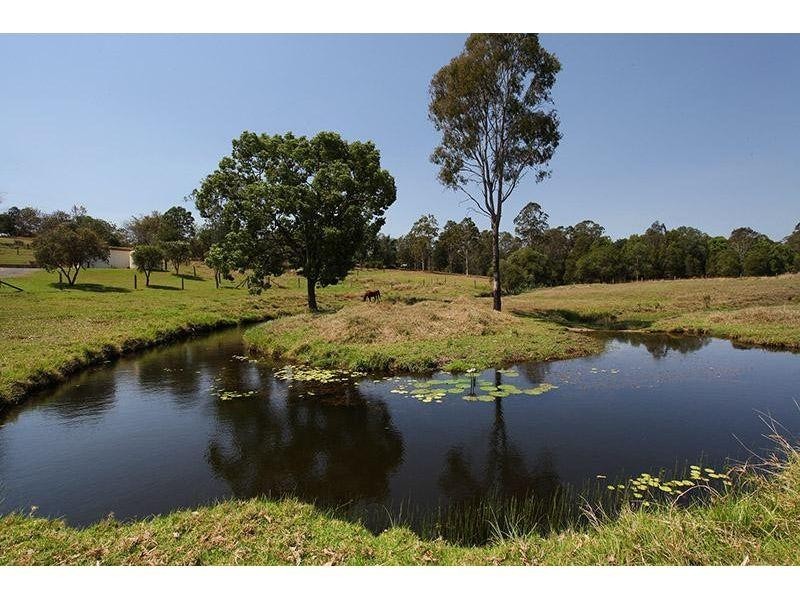 62 Horton Road, Chatsworth QLD 4570