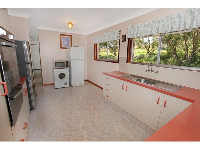 62 Horton Road, Chatsworth QLD 4570