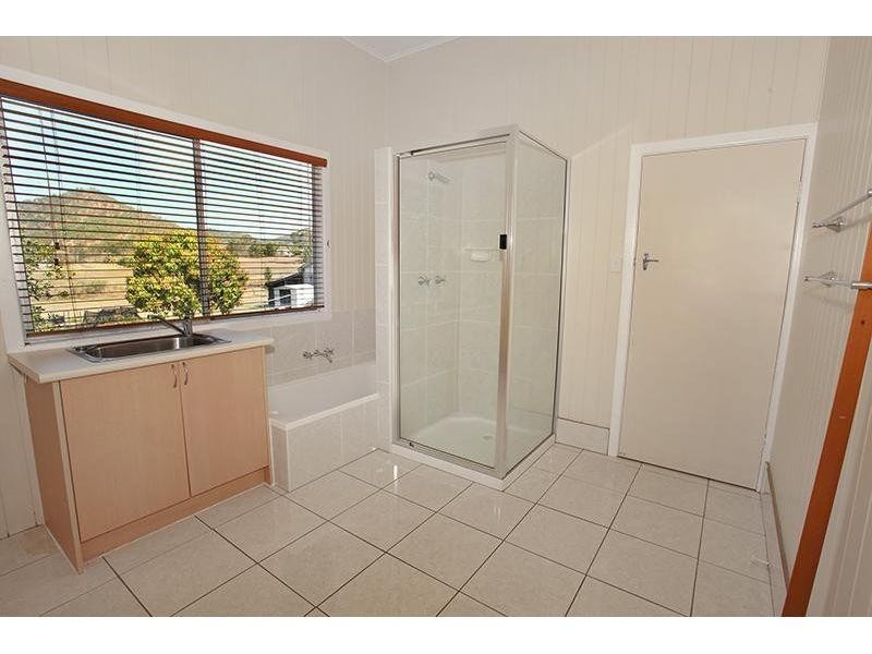 15 Bridge Street, Kilkivan QLD 4600