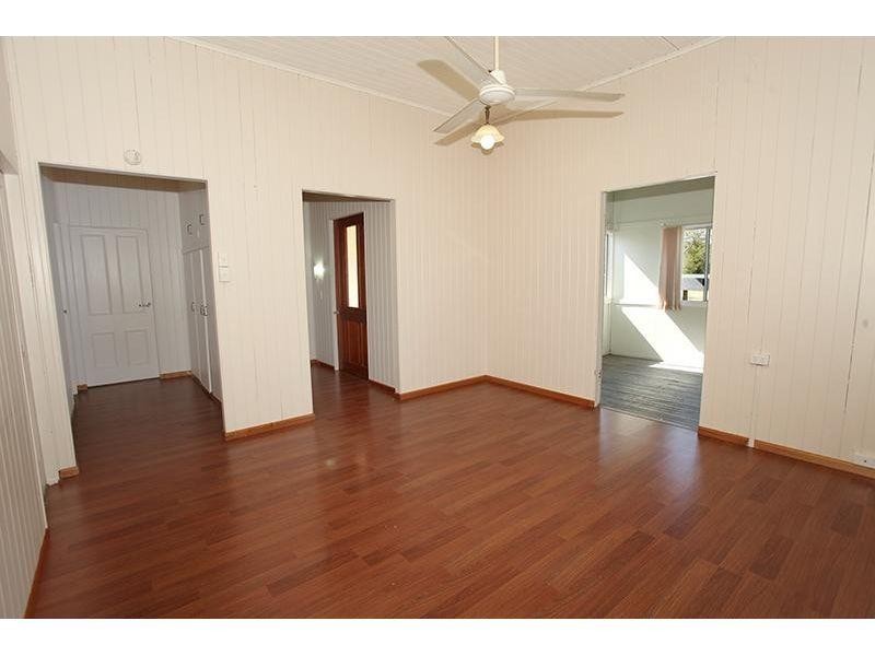 15 Bridge Street, Kilkivan QLD 4600