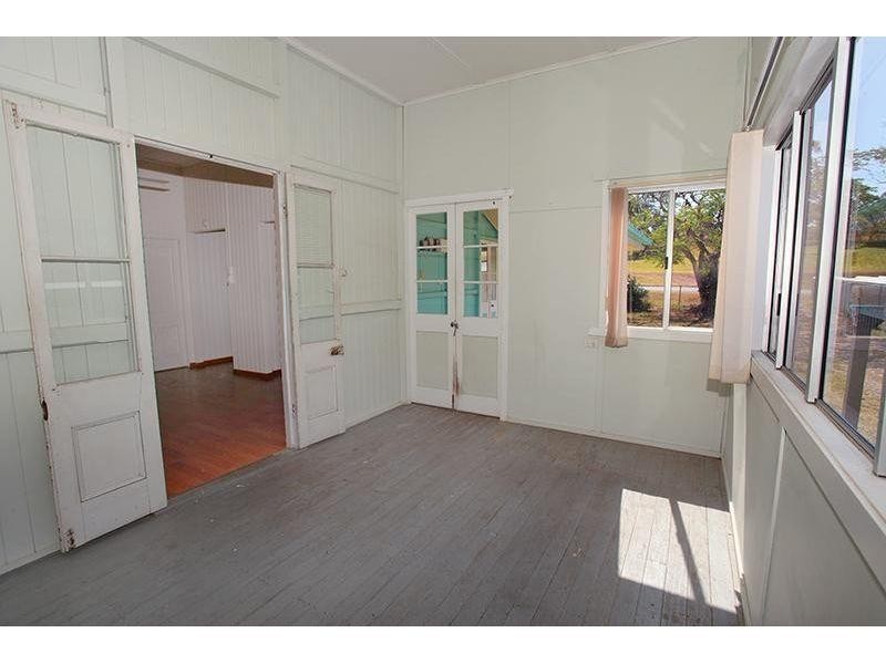 15 Bridge Street, Kilkivan QLD 4600