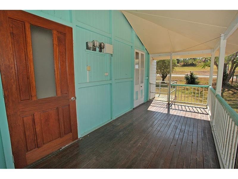 15 Bridge Street, Kilkivan QLD 4600