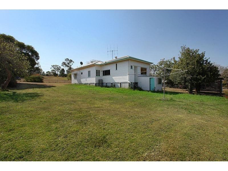 15 Bridge Street, Kilkivan QLD 4600