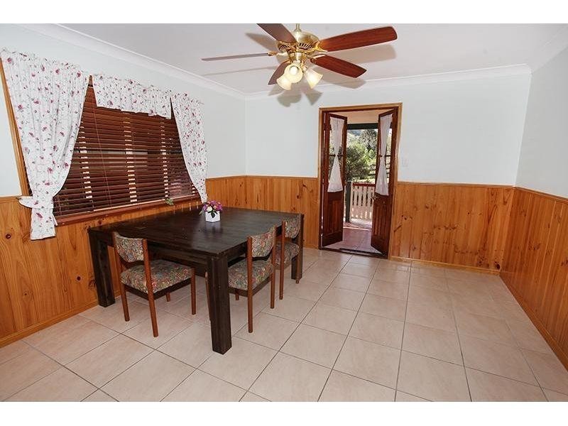 8 Highfield Drive, Chatsworth QLD 4570