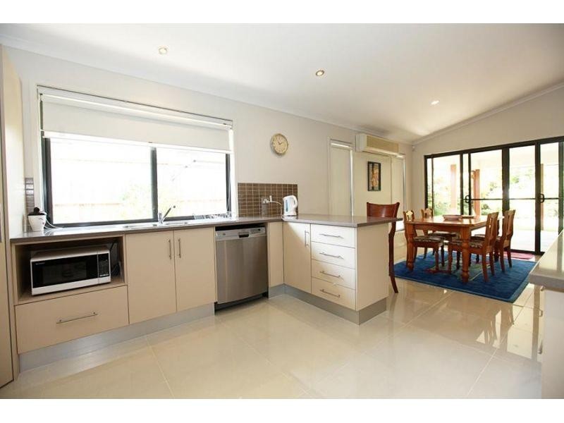 34 Premier Avenue, Jones Hill QLD 4570