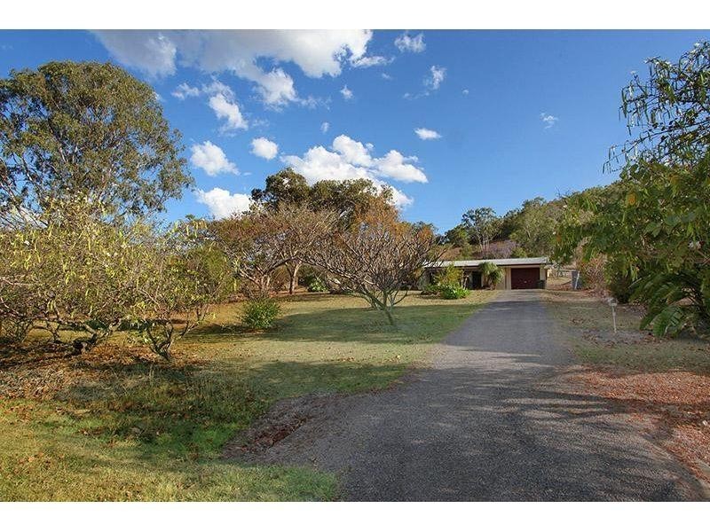 3 School Street, Kilkivan QLD 4600