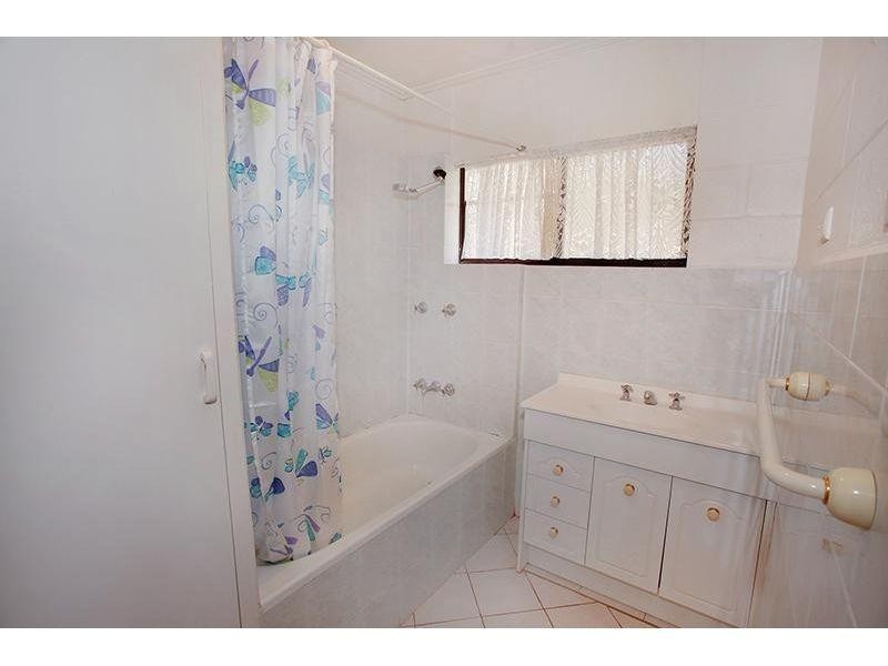 3 School Street, Kilkivan QLD 4600