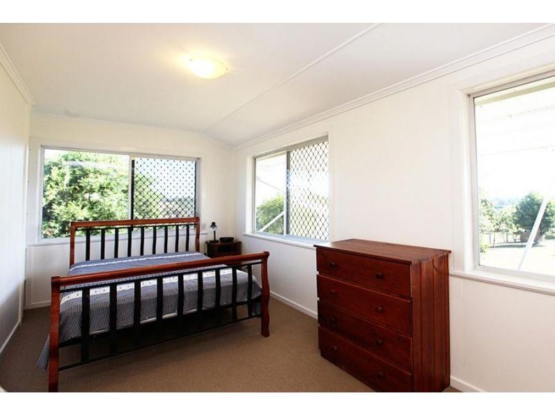 80 Offer Road, Veteran QLD 4570