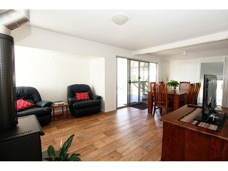 80 Offer Road, Veteran QLD 4570