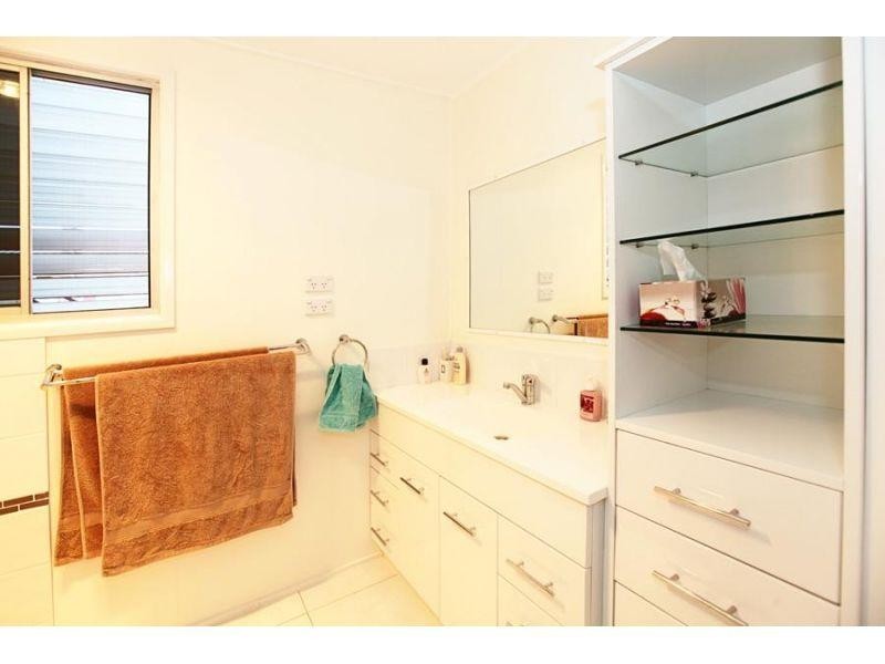 80 Offer Road, Veteran QLD 4570